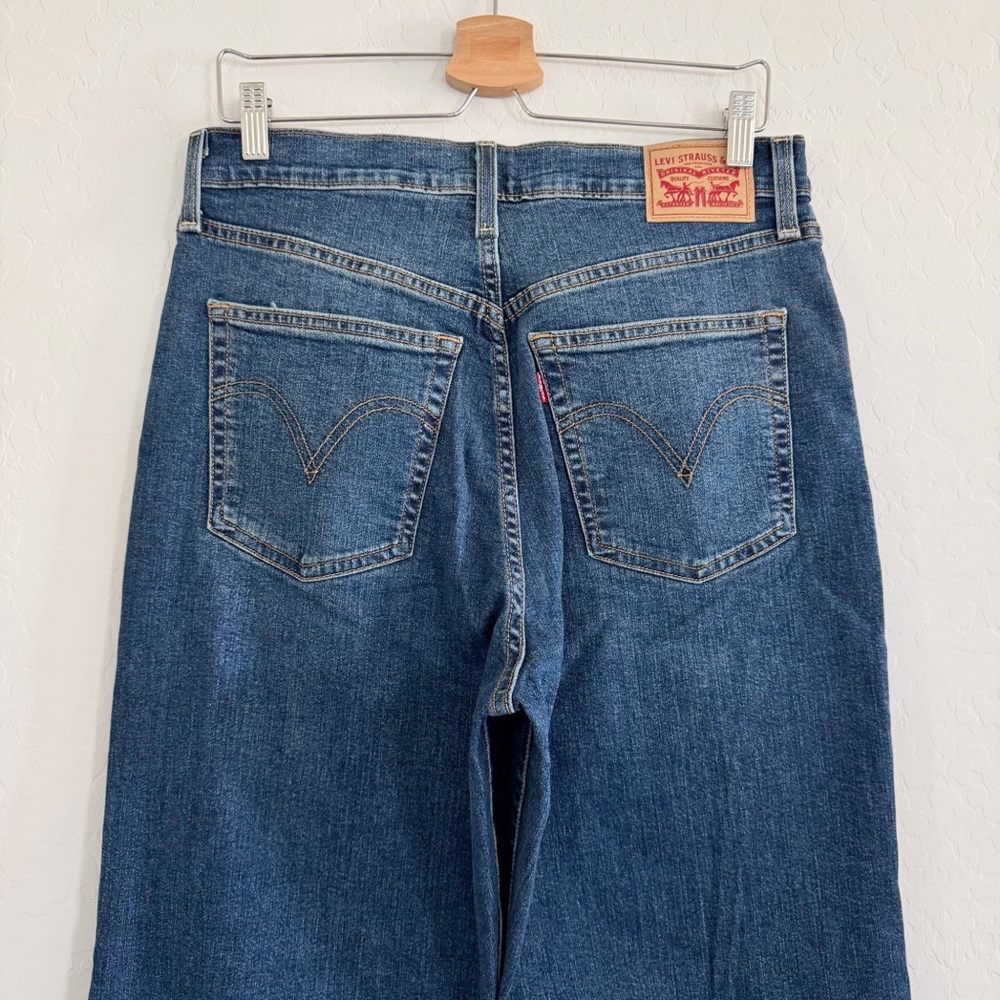 Levi's High Rise Blue Jeans Wide Leg Flare - Picture 8 of 15